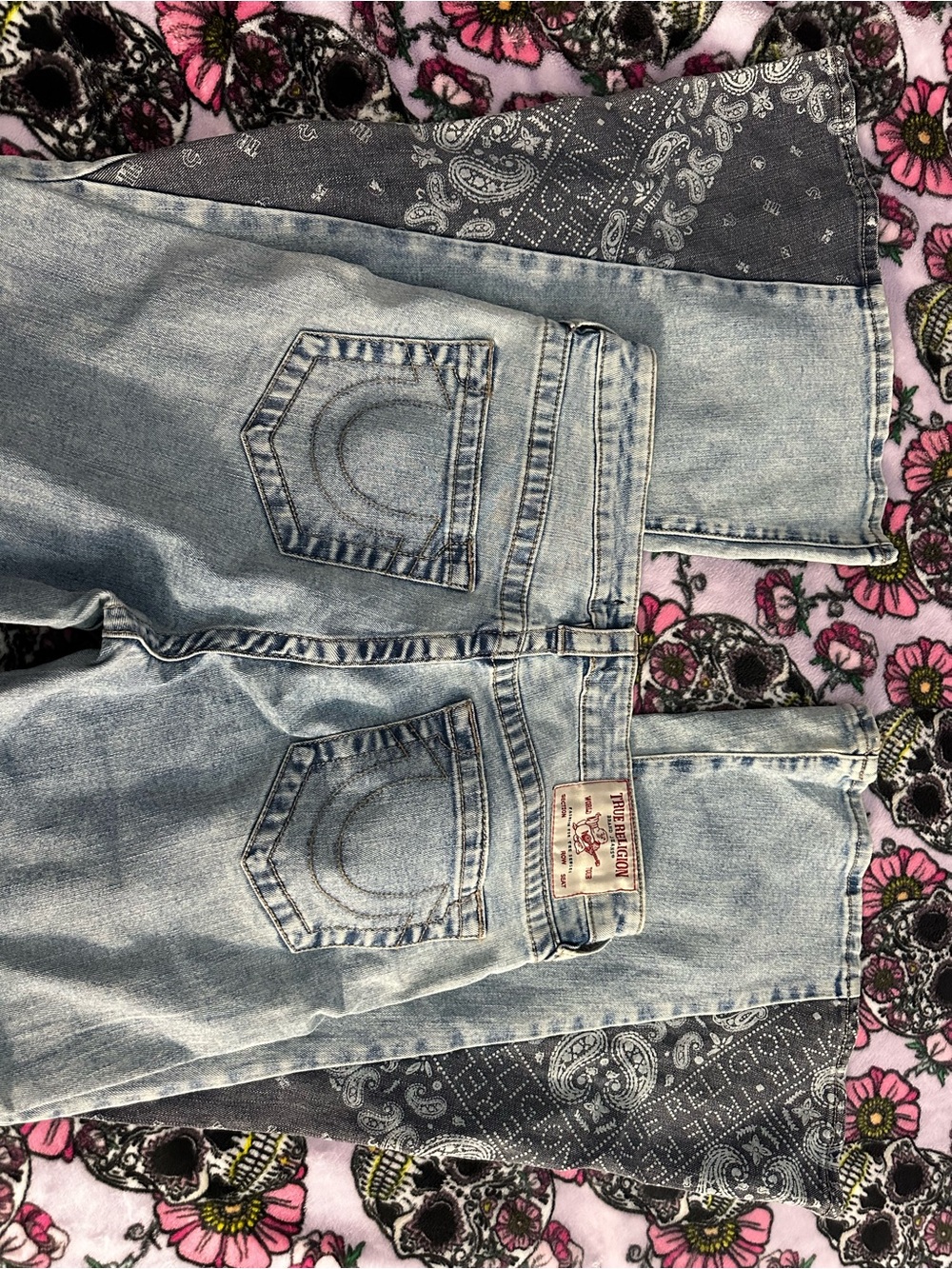 True Religion Light Wash Flare Jeans with Dark Bandana Panels - Picture 6 of 6